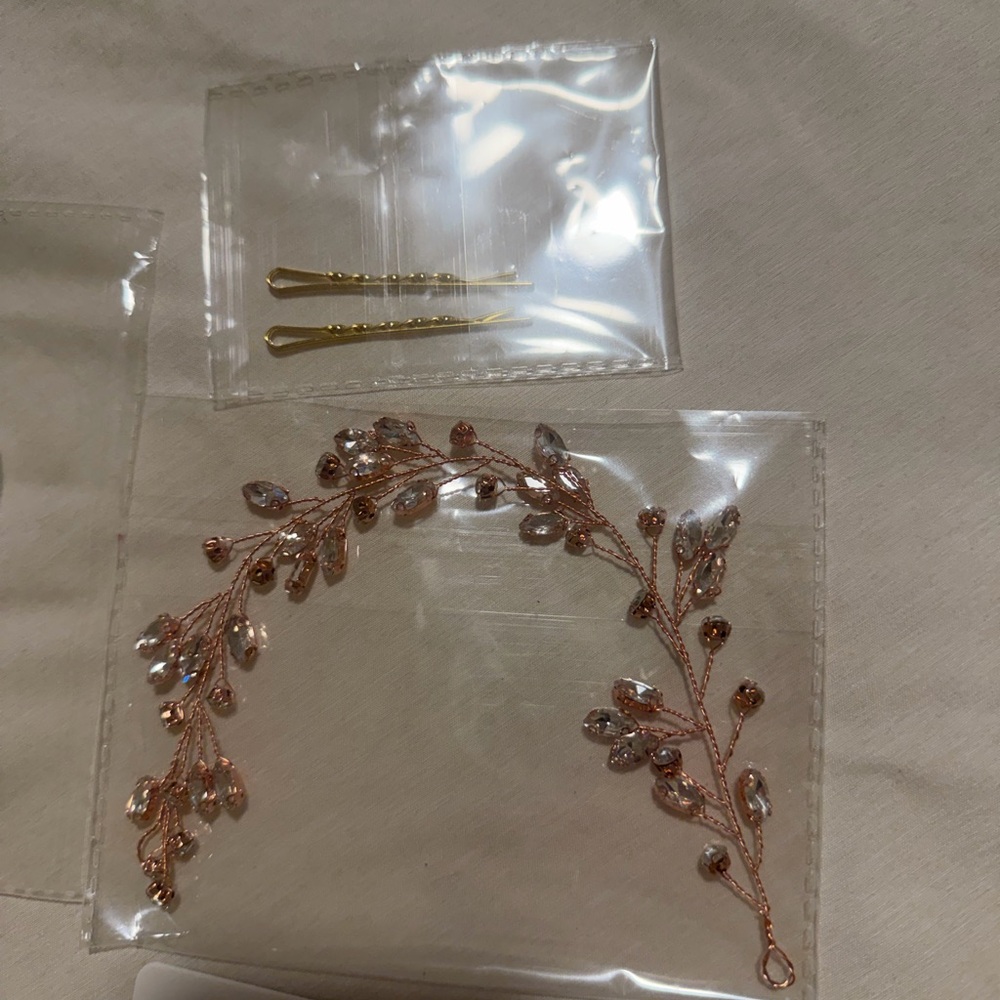 Elegant Rose Gold Hair Accessory. NWT.